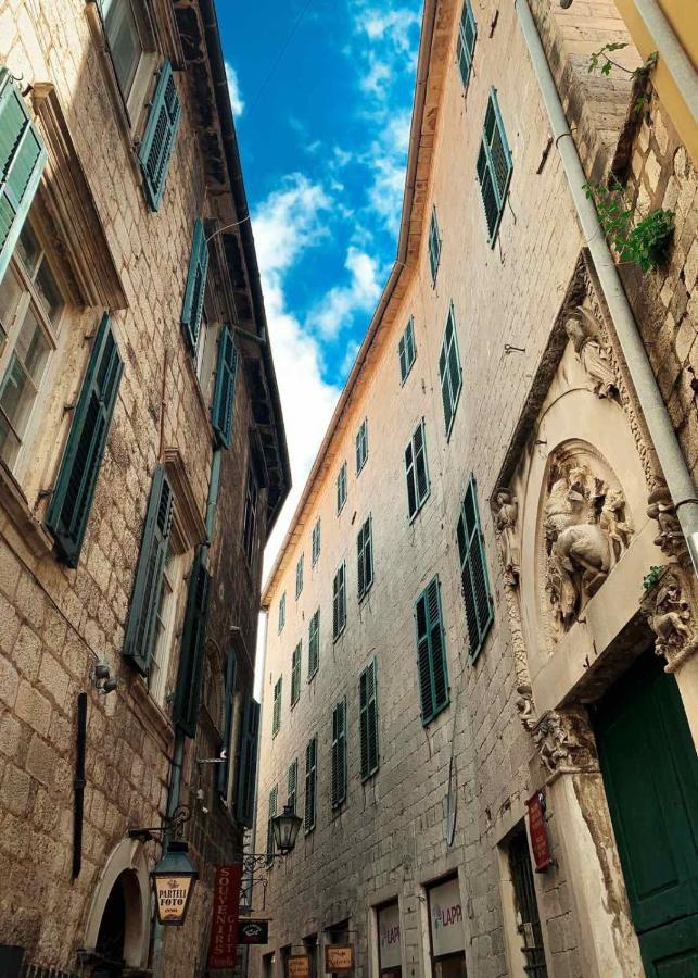 Appartement Old Town Palace Bucha